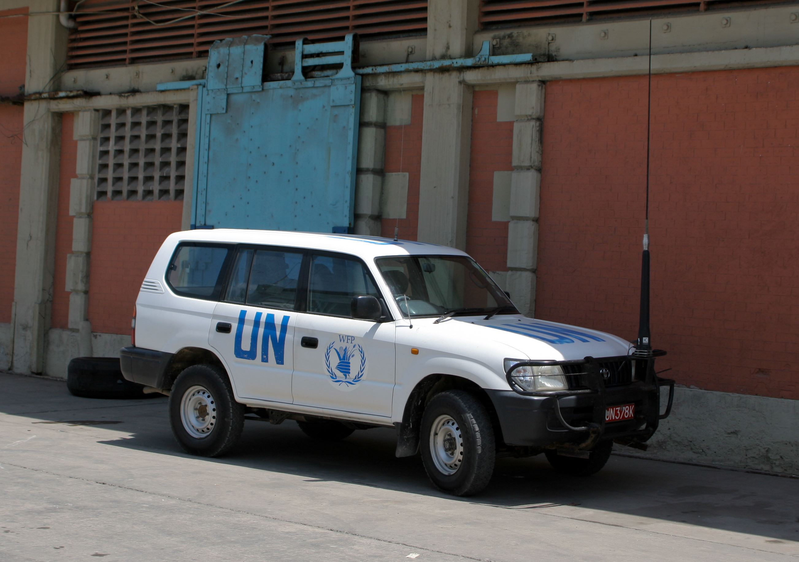 UN vehicle deployment from Jordan to Rwanda